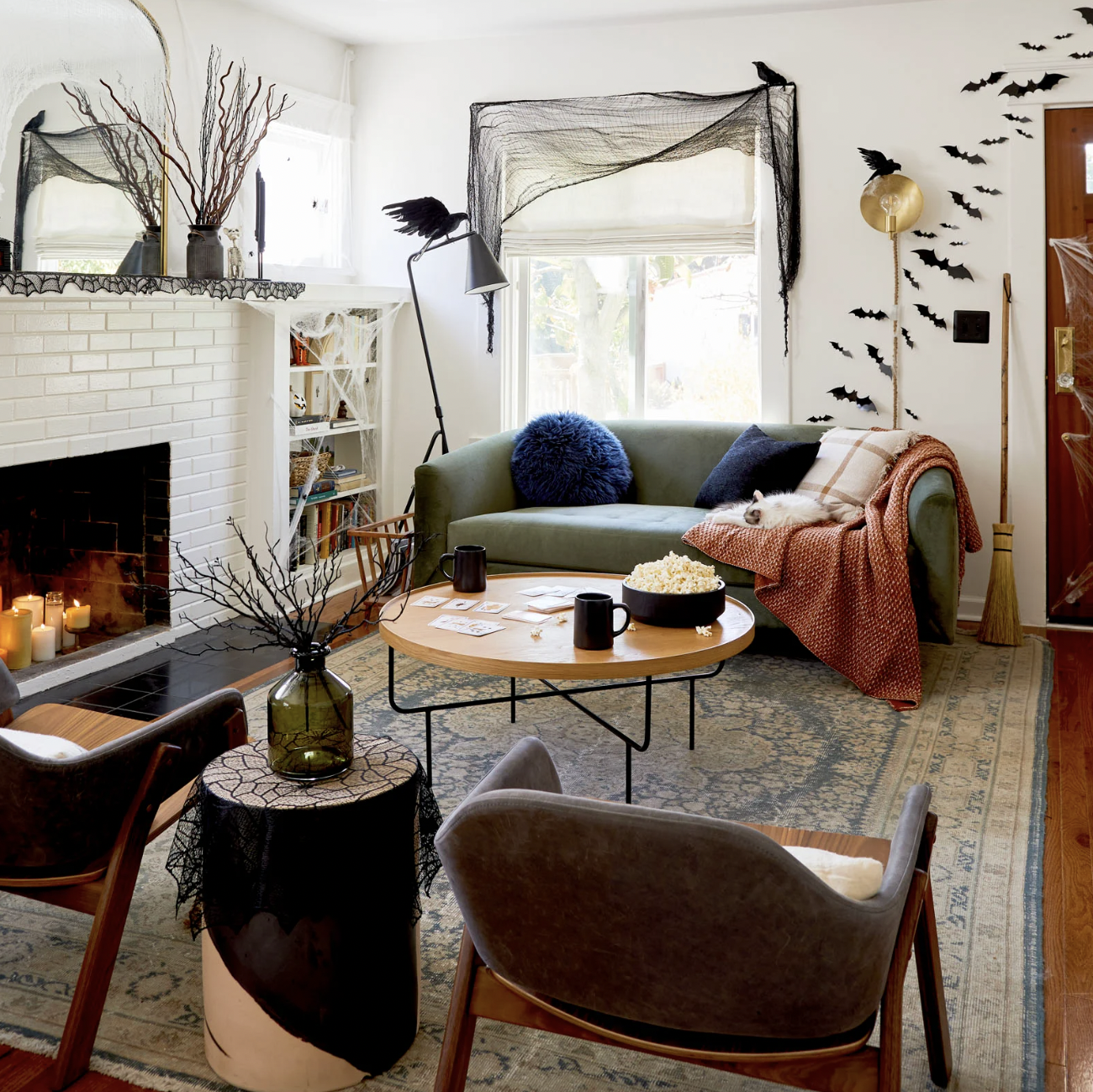 How to Decorate for Fall: 4 Ideas for Maximum Coziness – roomLift
