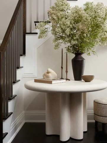 Entry: White Round Table